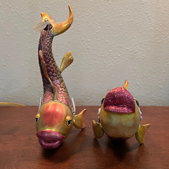 Lipstick Goldfish Ornaments - Picture 7 of 12